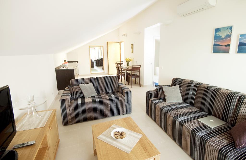 Eol Apartments Вигани Екстериор снимка