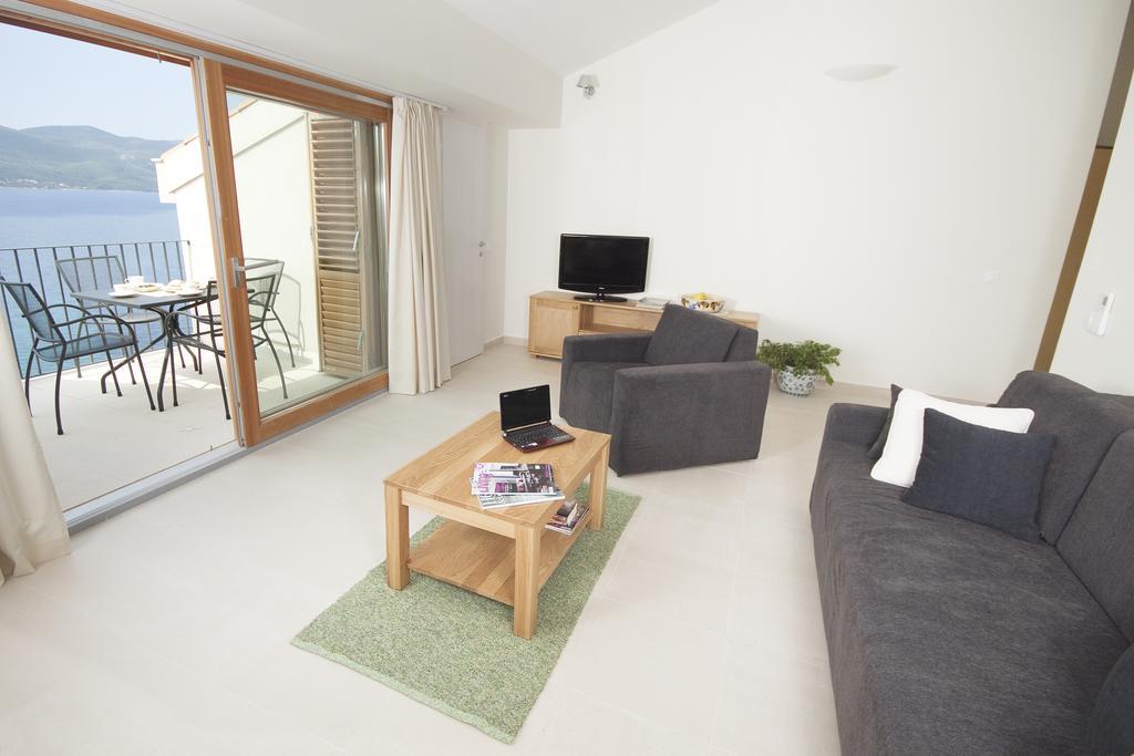 Eol Apartments Вигани Екстериор снимка