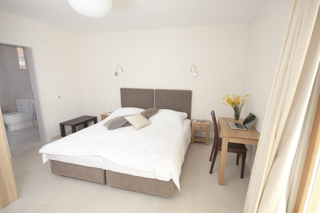 Eol Apartments Вигани Екстериор снимка