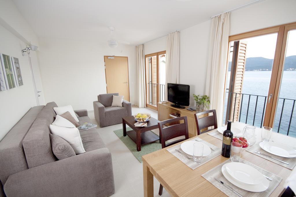 Eol Apartments Вигани Екстериор снимка