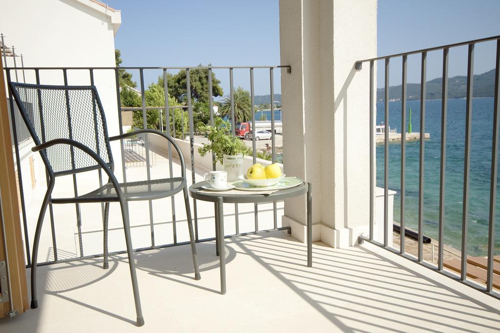 Eol Apartments Вигани Екстериор снимка