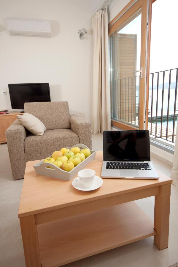 Eol Apartments Вигани Екстериор снимка